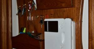 Bacheca porta chiavi in legno su misura